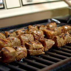 Pincho moruno con patatas...